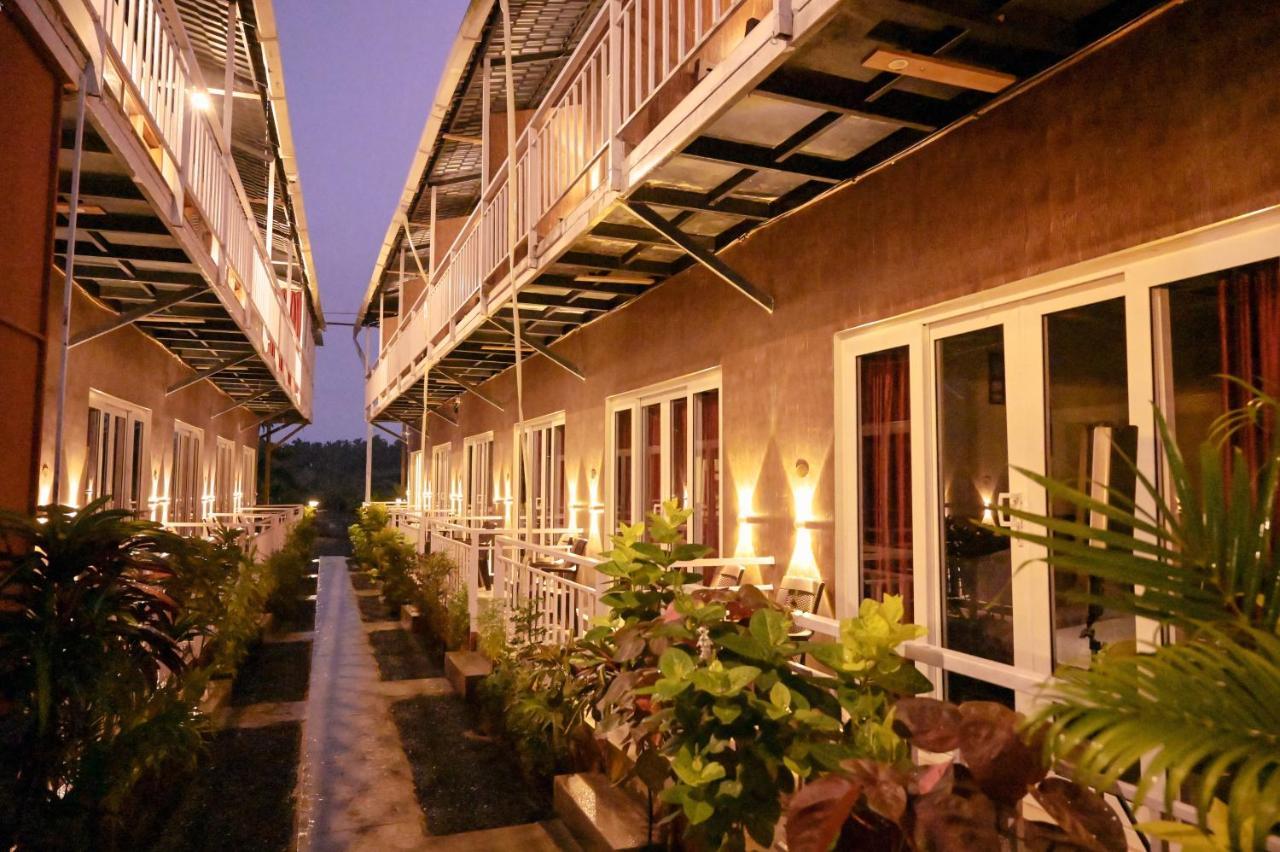 Hotel Vedana Retreat Arambol Extérieur photo