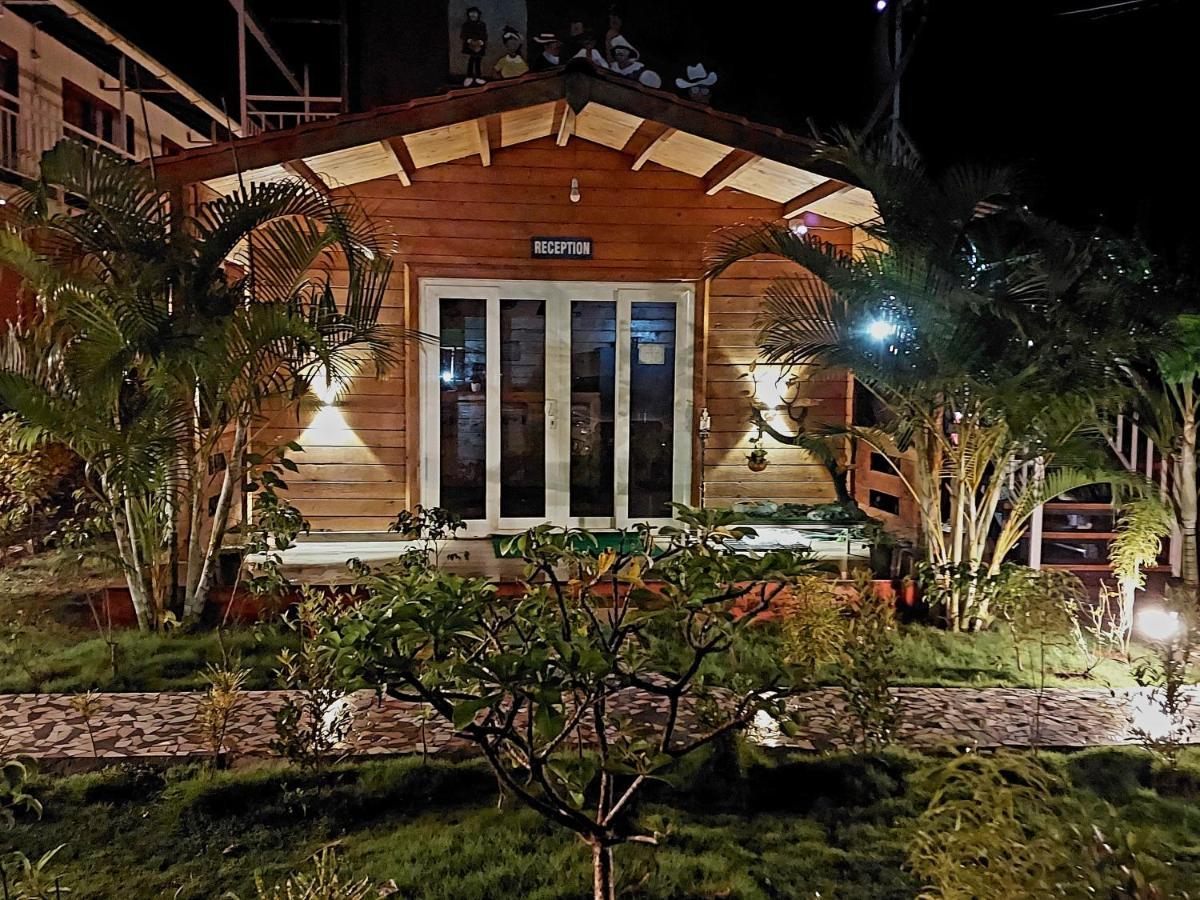 Hotel Vedana Retreat Arambol Extérieur photo